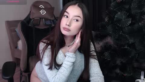 Snapshot of agata_cherry chatting on 12.19.24 Eva online show from 12.19.24