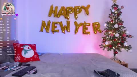 Snapshot of agata_haris chatting on 12.24.24 Agata online show from 12.24.24