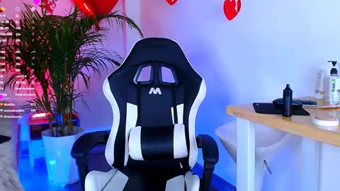 Snapshot of agata_haris chatting on 02.17.25 Agata online show from 02.17.25