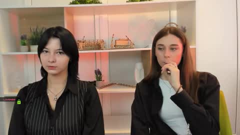 Snapshot of agata_li chatting on 09.22.25 Agata online show from 09.22.25