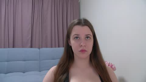 Agata Aisitt online show from 05.25.26