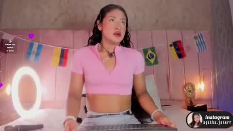 Snapshot of agatha_jener chatting on 06.19.26 agatha_jener online show from 06.19.26