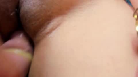 agatha_leon_ online show from 11.20.25