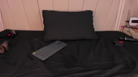 Agatha Steel online show from 03.03.25