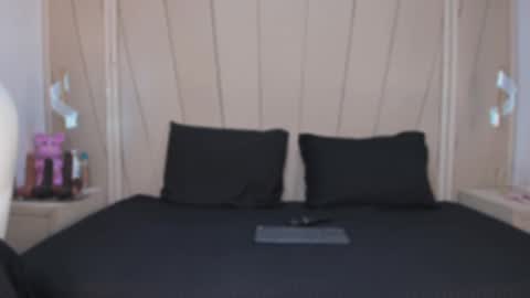 Agatha Steel online show from 10.02.25