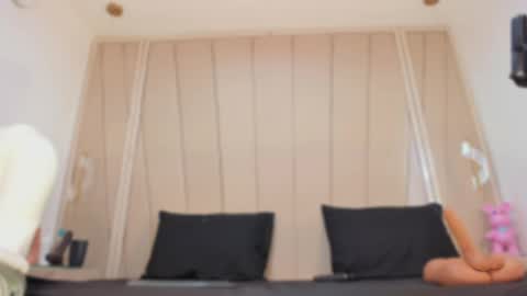 Agatha Steel online show from 04.18.26