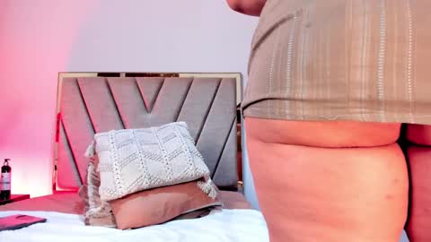 Agathaa white online show from 02.10.25