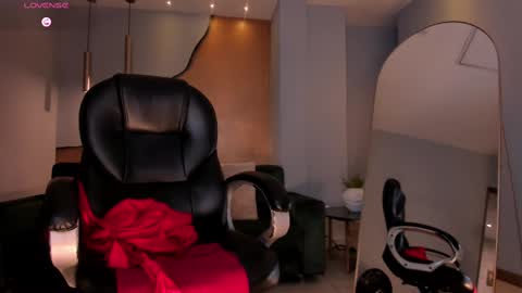 Agatha online show from 02.15.25