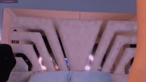 agathauwudoll online show from 03.14.26