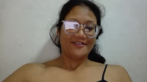 Snapshot of agela22 chatting on 08.01.26 agela22 online show from 08.01.26