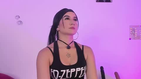 Maggie   online show from 10.03.25