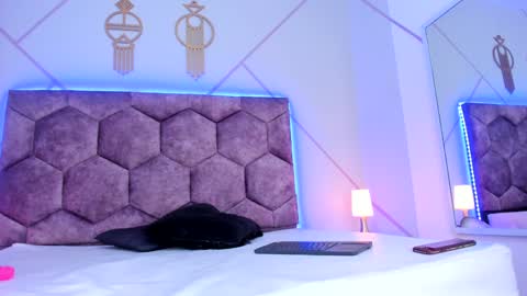 Snapshot of aggy_castel chatting on 01.16.25 Aggy online show from 01.16.25