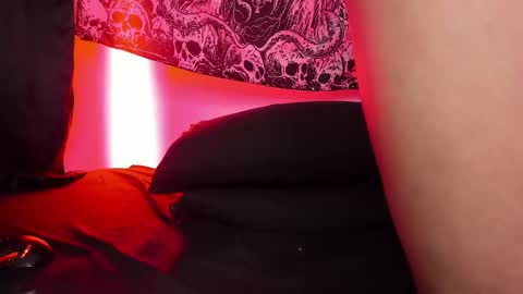 agnes_jones online show from 03.08.26