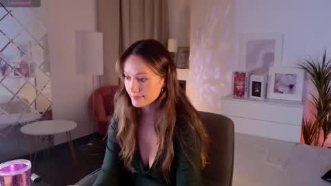 Agnes online show from 02.26.26