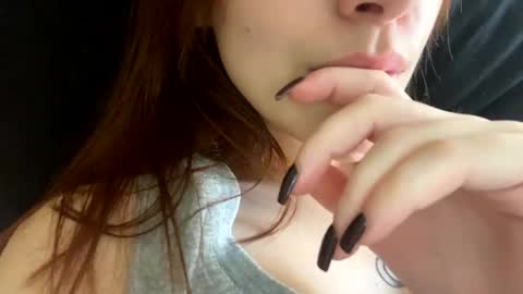 Snapshot of agness____ chatting on 10.02.25 agness____ online show from 10.02.25