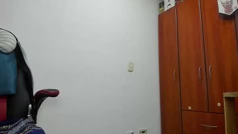 Agustin online show from 11.26.25