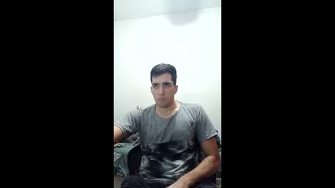 Snapshot of agustinnrod chatting on 05.18.26 agustinnrod online show from 05.18.26