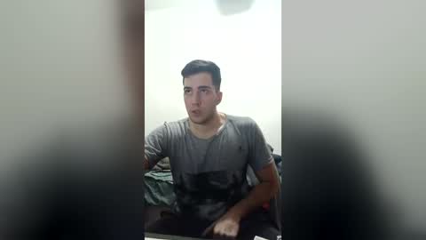 Snapshot of agustinnrod chatting on 07.16.26 agustinnrod online show from 07.16.26