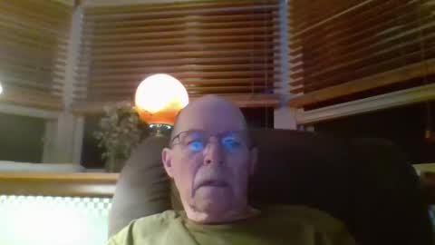 aguynrkfrd online show from 10.06.25