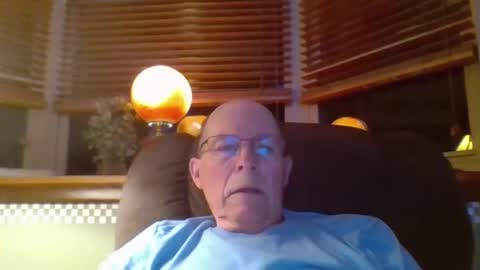 aguynrkfrd online show from 10.08.25