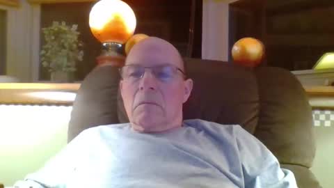 aguynrkfrd online show from 04.08.26