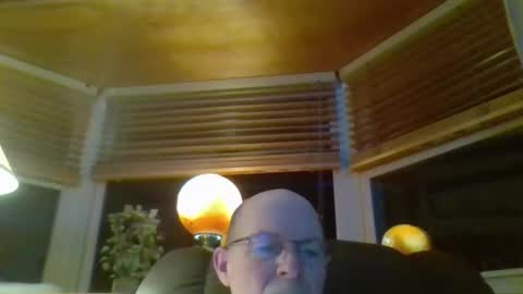 aguynrkfrd online show from 04.10.26