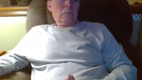 aguynrkfrd online show from 04.14.26