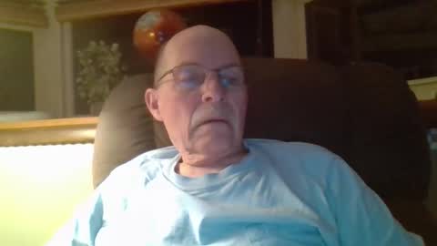 aguynrkfrd online show from 04.18.26