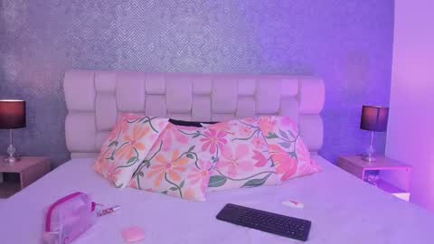 Ahmara  online show from 09.15.25