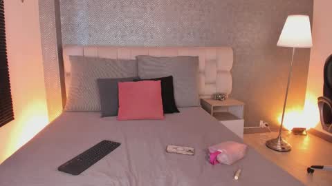 Ahmara  online show from 04.12.26