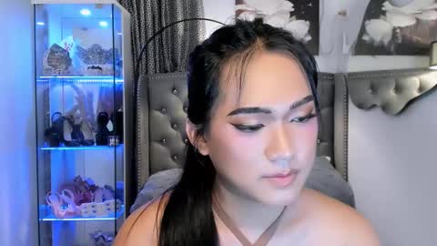 Snapshot of ahmrigrande chatting on 10.10.25 Ahmri online show from 10.10.25