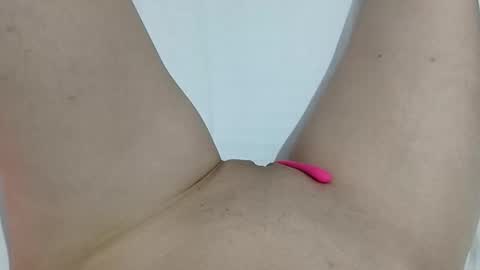 Snapshot of ahsexi chatting on 02.04.26 Taylor online show from 02.04.26