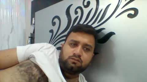 Snapshot of ahtisham118 chatting on 10.16.25 ahtisham118 online show from 10.16.25