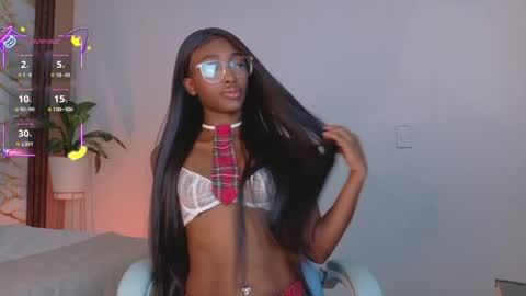 Ahvi Ebony online show from 06.05.26