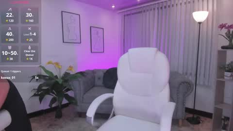 AIDA ADAMS online show from 03.10.25