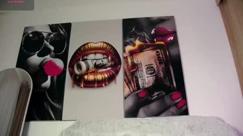 Aida  online show from 10.17.25