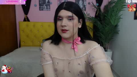 Snapshot of aidan_twink chatting on 12.13.24 AIDAN online show from 12.13.24