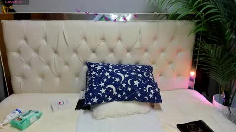 Snapshot of aidan_twink chatting on 10.30.25 AIDAN online show from 10.30.25