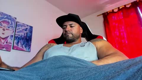 Snapshot of aidenbrites chatting on 09.09.25 Aiden Brites online show from 09.09.25