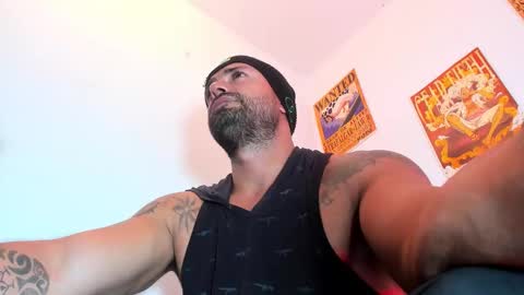 Snapshot of aidenbrites chatting on 10.27.25 Aiden Brites online show from 10.27.25