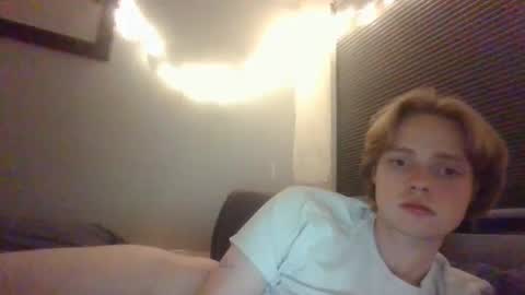 Snapshot of aidenisdunn chatting on 12.19.24 aidenisdunn online show from 12.19.24