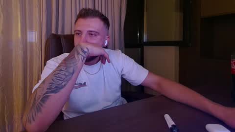 Snapshot of aidenmatthew chatting on 11.09.25 Aiden online show from 11.09.25