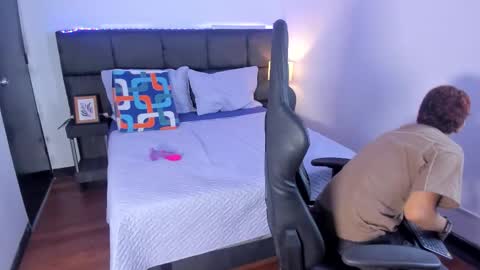 Aiden  online show from 12.01.25