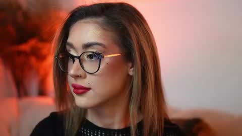 Snapshot of aileenaxa chatting on 06.19.26 Aileen online show from 06.19.26