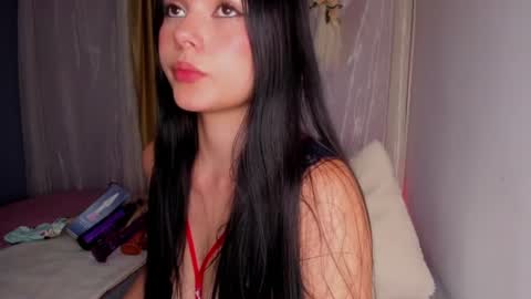 Snapshot of aili_queen chatting on 07.28.26 Catalina online show from 07.28.26