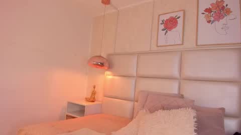 Snapshot of aily_yozuko chatting on 12.03.25 Aily Yozuko online show from 12.03.25