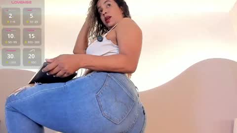 Ainaah  online show from 04.13.26