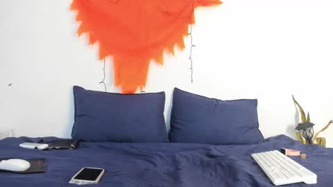 Ainoa  online show from 10.29.25