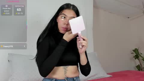 Ainoa  online show from 12.04.25