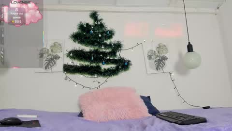 Ainoa  online show from 12.16.25